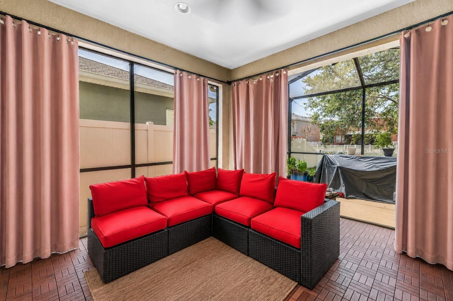 Covered Lanai With a View Into Open Lanai - 7717 TANGLE BROOK BLVD, GIBSONTON