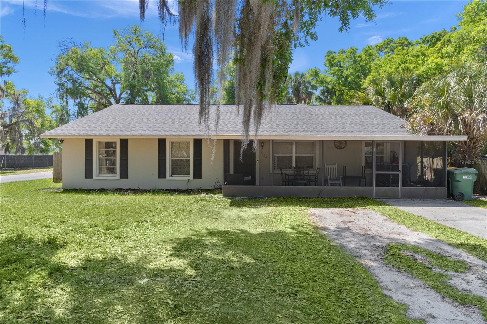 Single Family Residence at 1124 N GRANT AVE, MOUNT DORA, photo 38 of 43