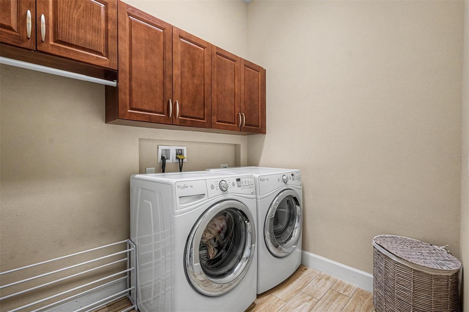Walk-in laundry room - 4303 BARBOUR TRL, ODESSA