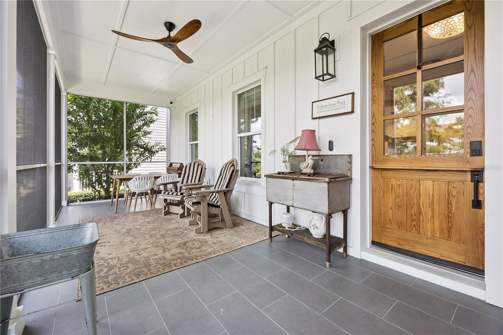 Single Family Residence at 1032 GALSTON ALY, WINTER GARDEN, photo 4 of 47