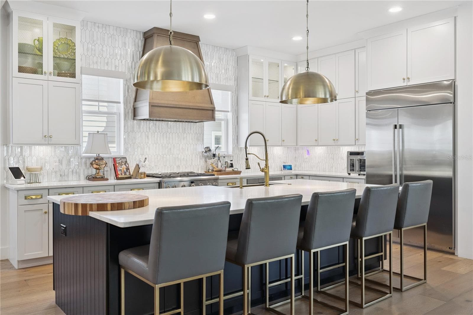 Chef's kitchen- high end appliances - 1032 GALSTON ALY, WINTER GARDEN