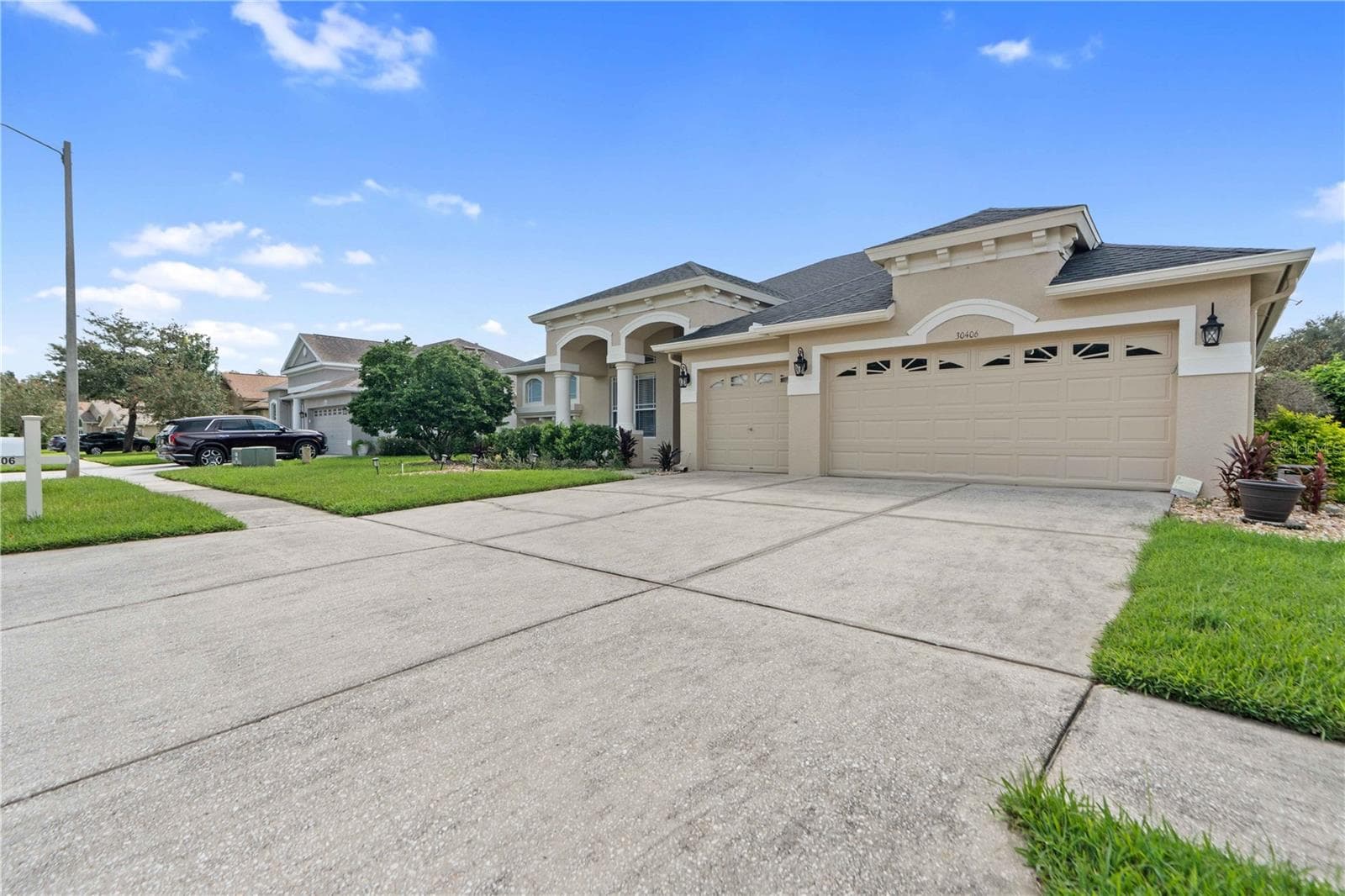Single Family Residence at 30406 COLEHAVEN CT, WESLEY CHAPEL, photo 2 of 70