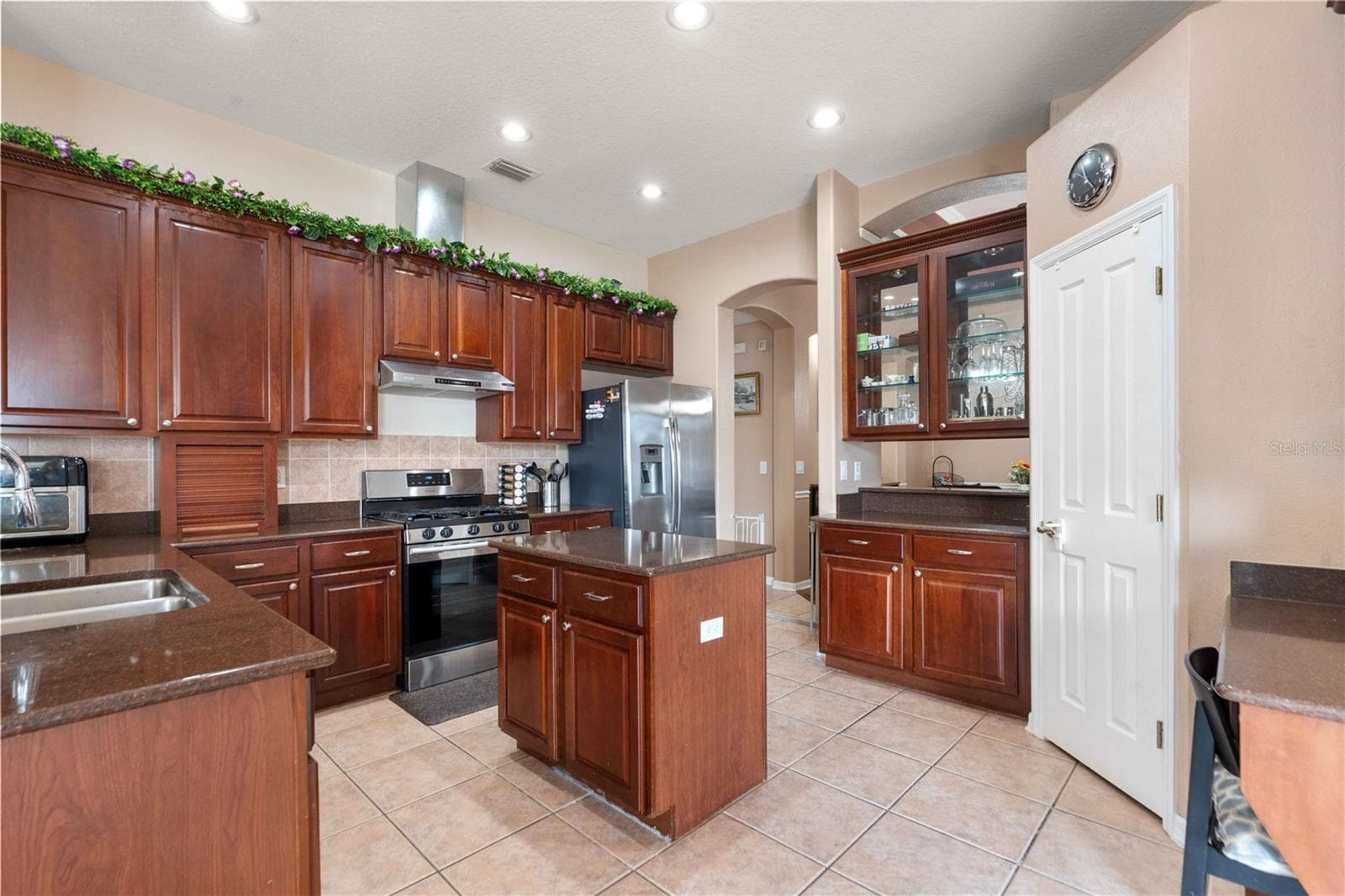 Single Family Residence at 30406 COLEHAVEN CT, WESLEY CHAPEL, photo 23 of 70