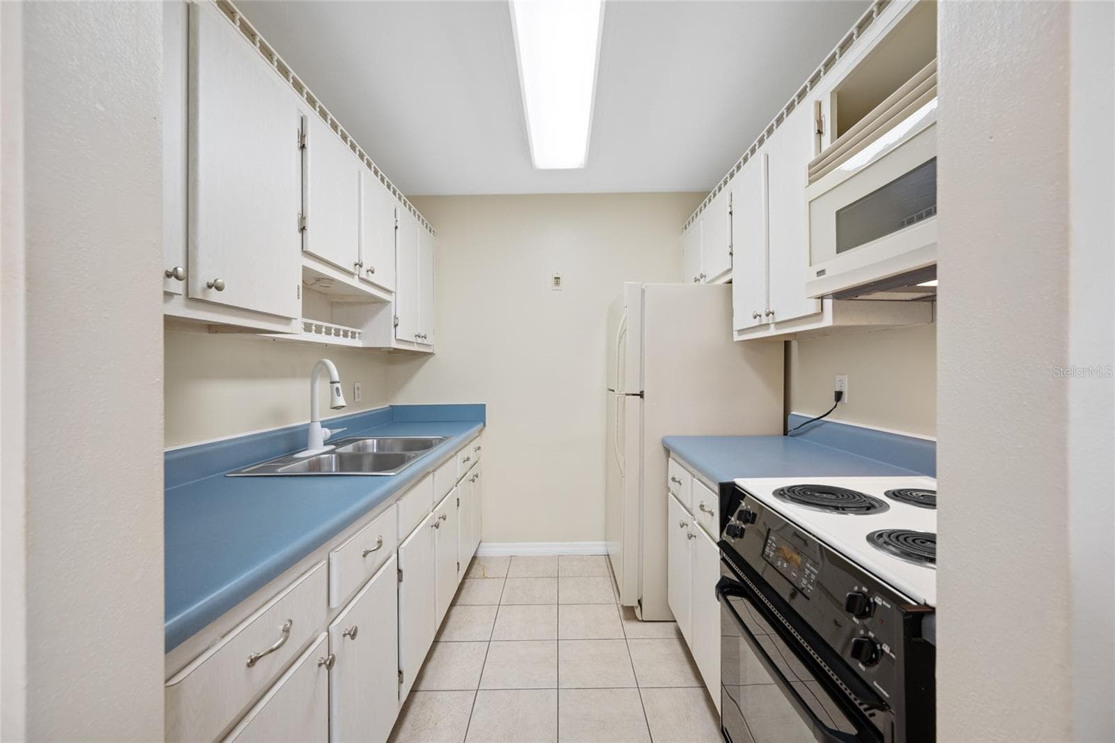 Condominium at 8075 112 ST #104, SEMINOLE, photo 12 of 29