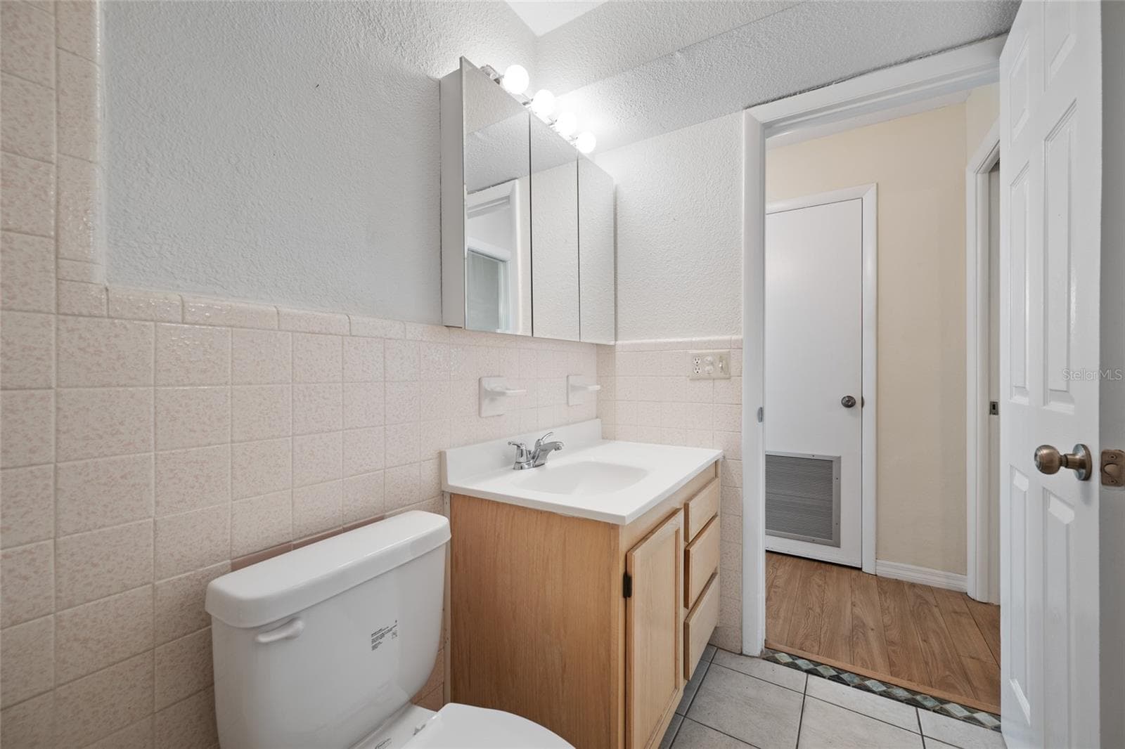Condominium at 8075 112 ST #104, SEMINOLE, photo 15 of 29