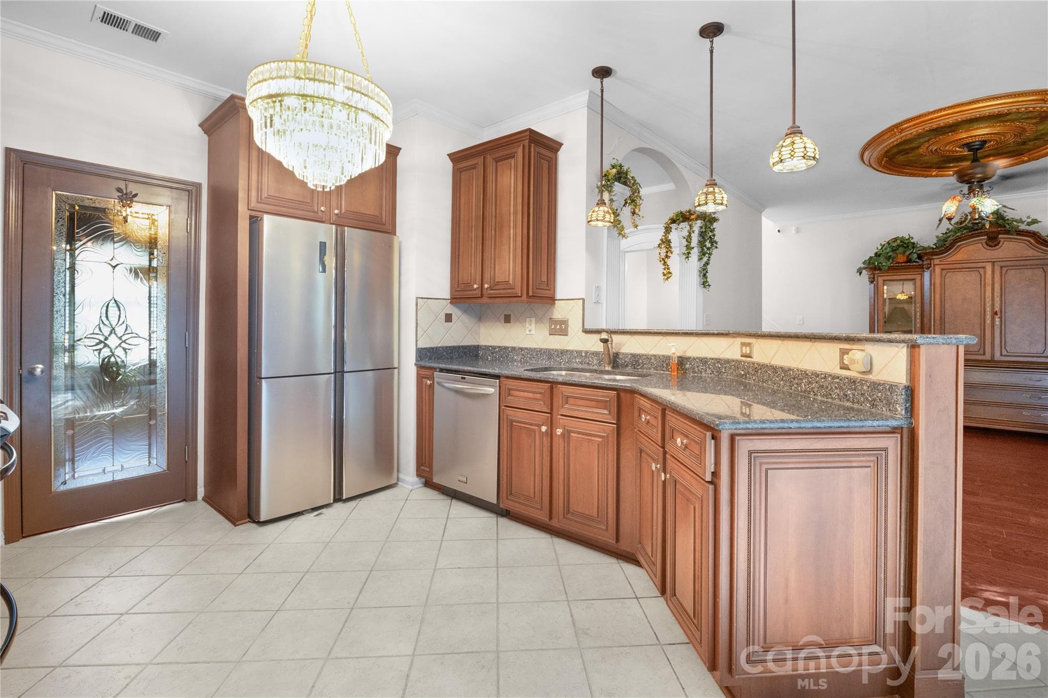 Single Family Residence at 11623 Fox Hill Drive, Charlotte, photo 7 of 38