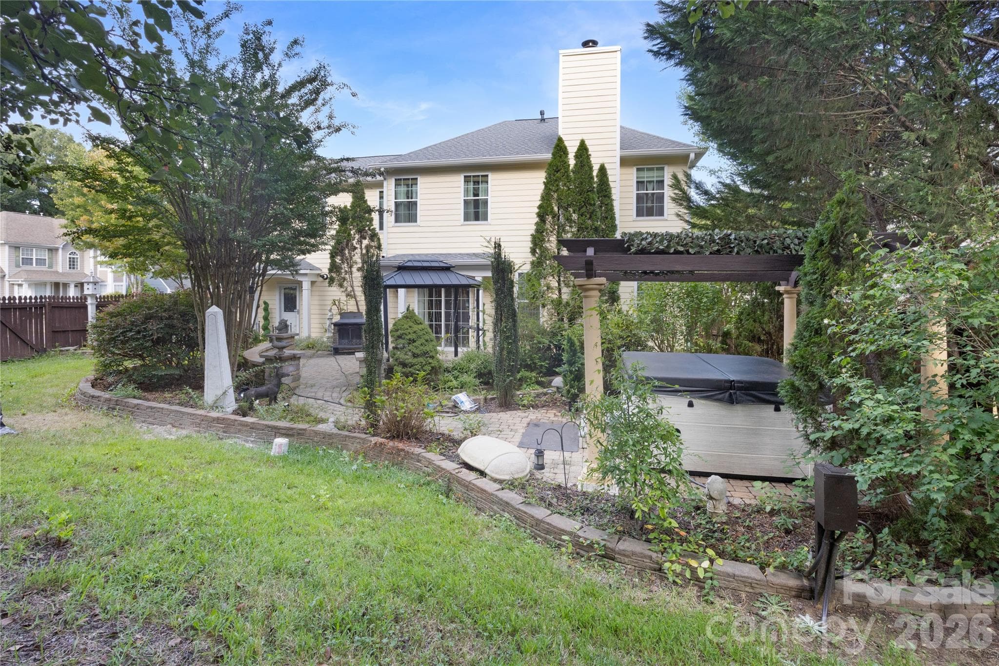 Single Family Residence at 11623 Fox Hill Drive, Charlotte, photo 34 of 38