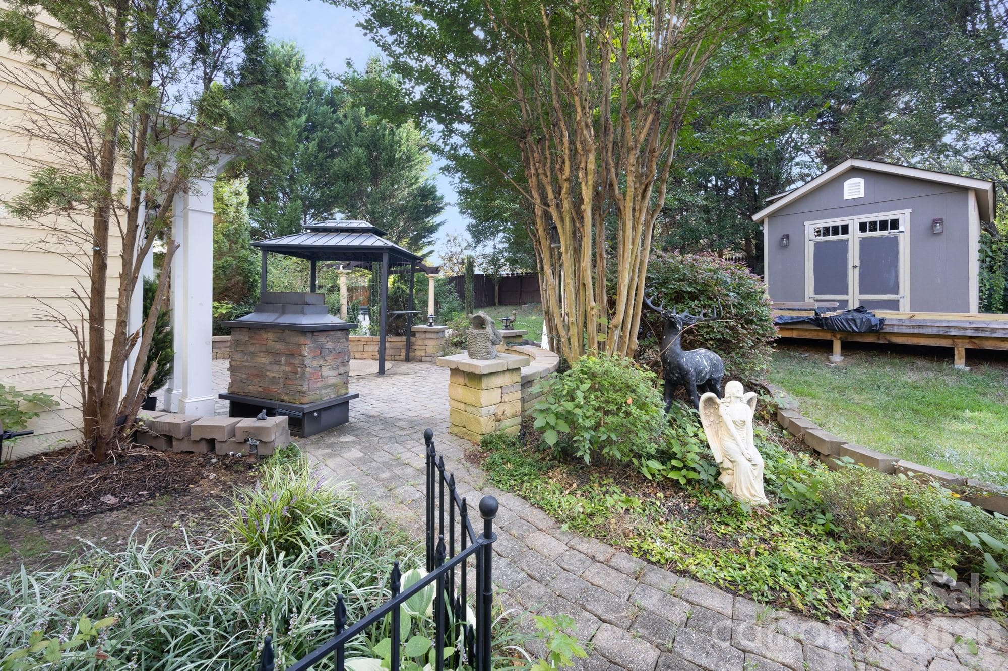 Single Family Residence at 11623 Fox Hill Drive, Charlotte, photo 35 of 38