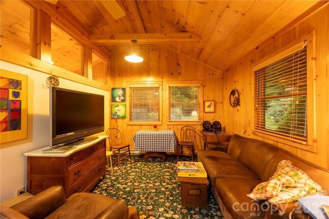 Single Family Residence at 151 Red Tailed Hawk Road, Banner Elk, photo 16 of 31