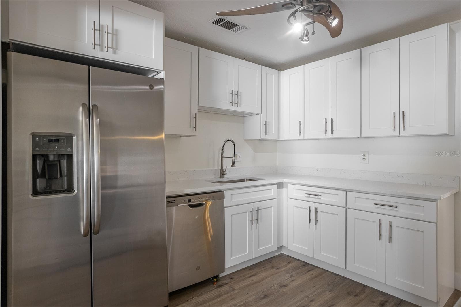 Single Family Residence at 7205 51ST AVE N, ST PETERSBURG, photo 3 of 14