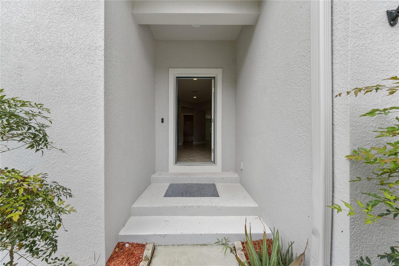 Single Family Residence at 30115 CHEVAL ST, MOUNT DORA, photo 9 of 121
