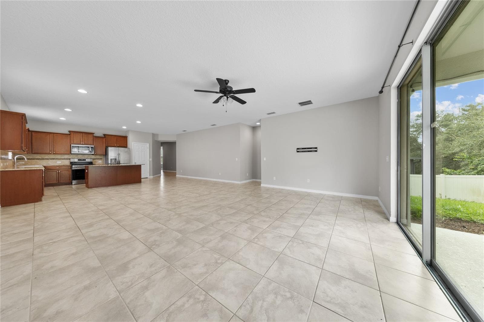 Single Family Residence at 30115 CHEVAL ST, MOUNT DORA, photo 43 of 121