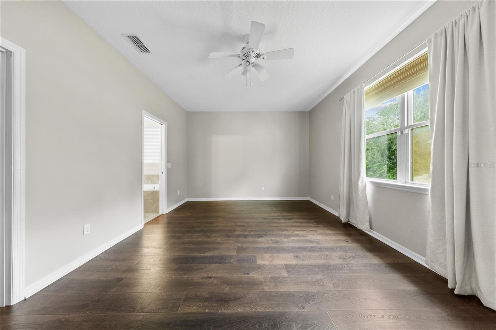 Single Family Residence at 30115 CHEVAL ST, MOUNT DORA, photo 51 of 121