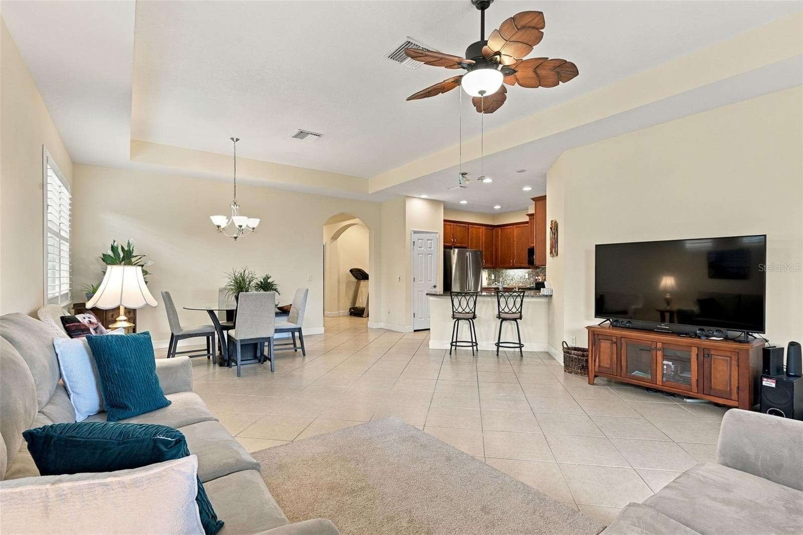 Villa at 704 CHIPPER DR, SUN CITY CENTER, photo 6 of 74