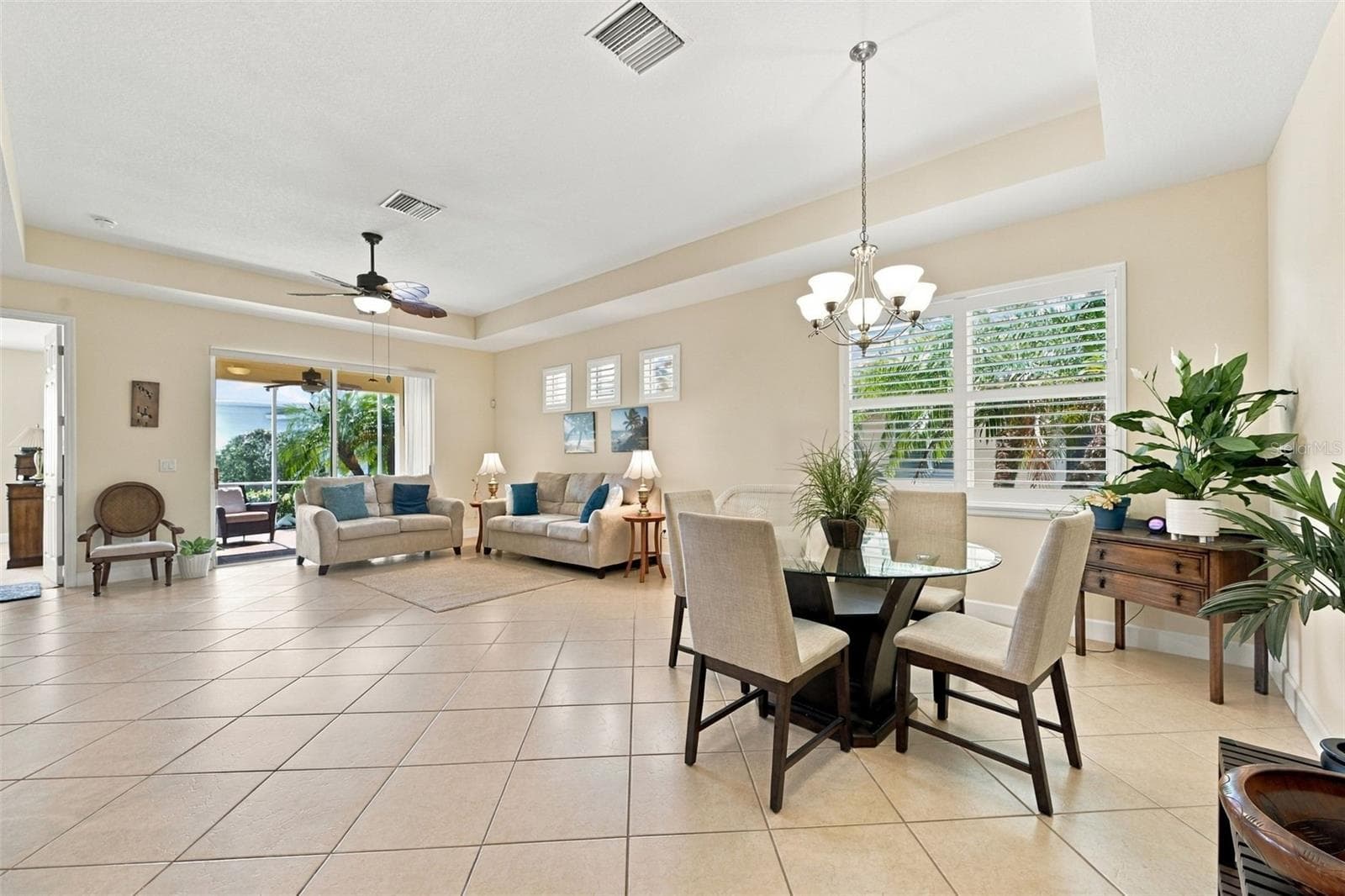 Villa at 704 CHIPPER DR, SUN CITY CENTER, photo 11 of 74