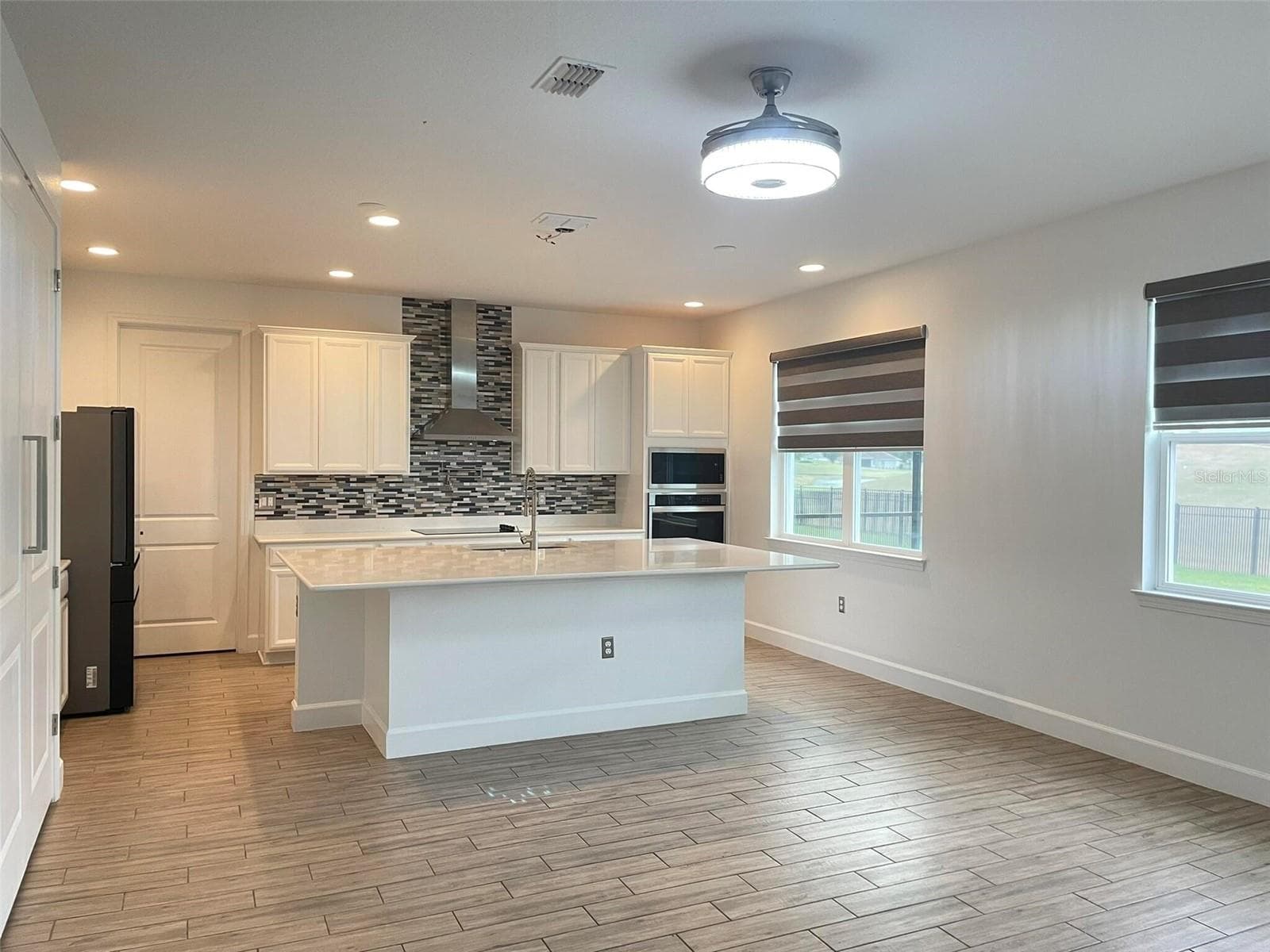 Single Family Residence at 17708 SAWGRASS RUN, DEER ISLAND, photo 6 of 79