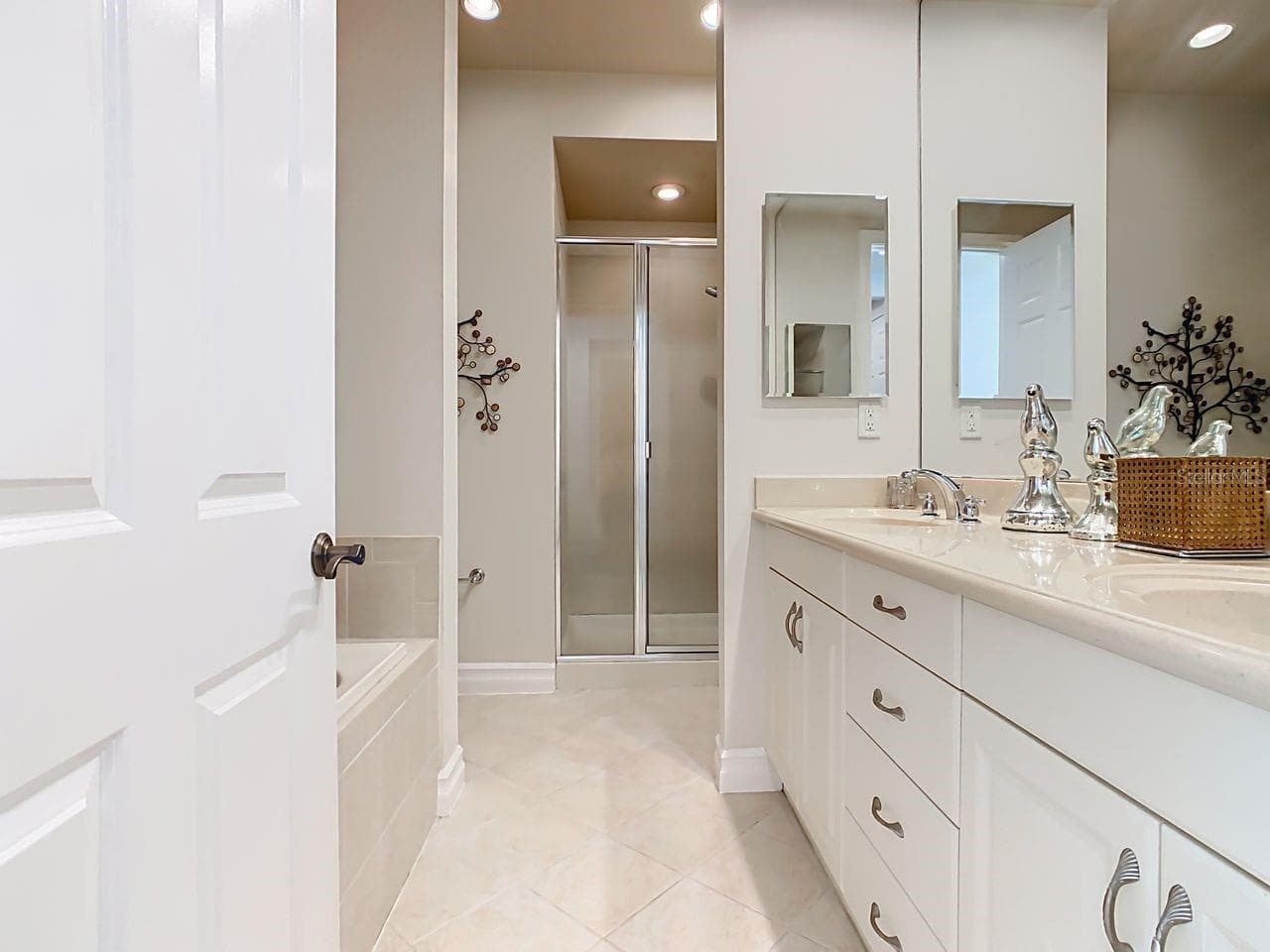 Condominium at 803 FRONT ST #4101, CELEBRATION, photo 28 of 35