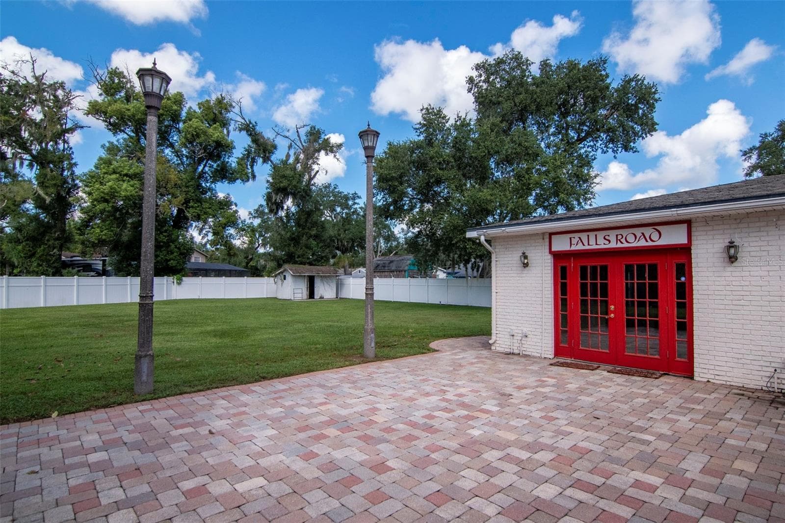 Single Family Residence at 712 S OAKWOOD AVE, BRANDON, photo 54 of 55