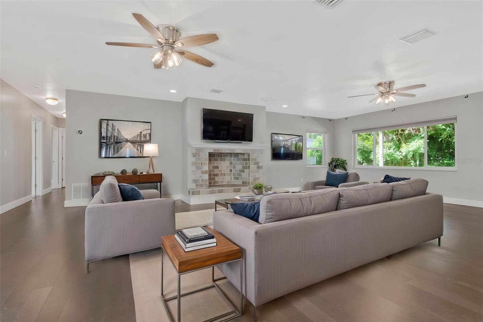 Virtual Staged - 712 S OAKWOOD AVE, BRANDON