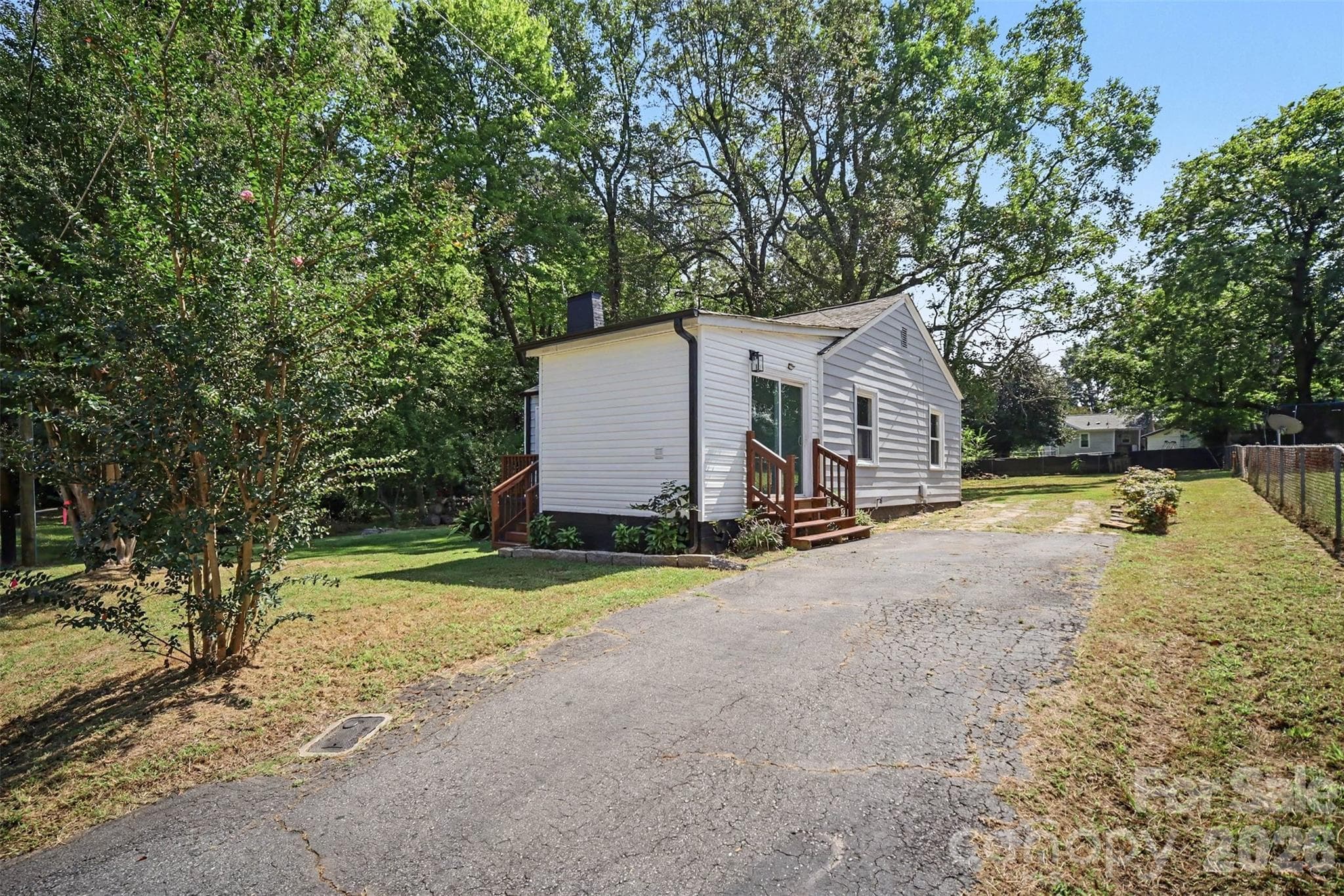 Single Family Residence at 312 Prince Street, Kannapolis, photo 18 of 21