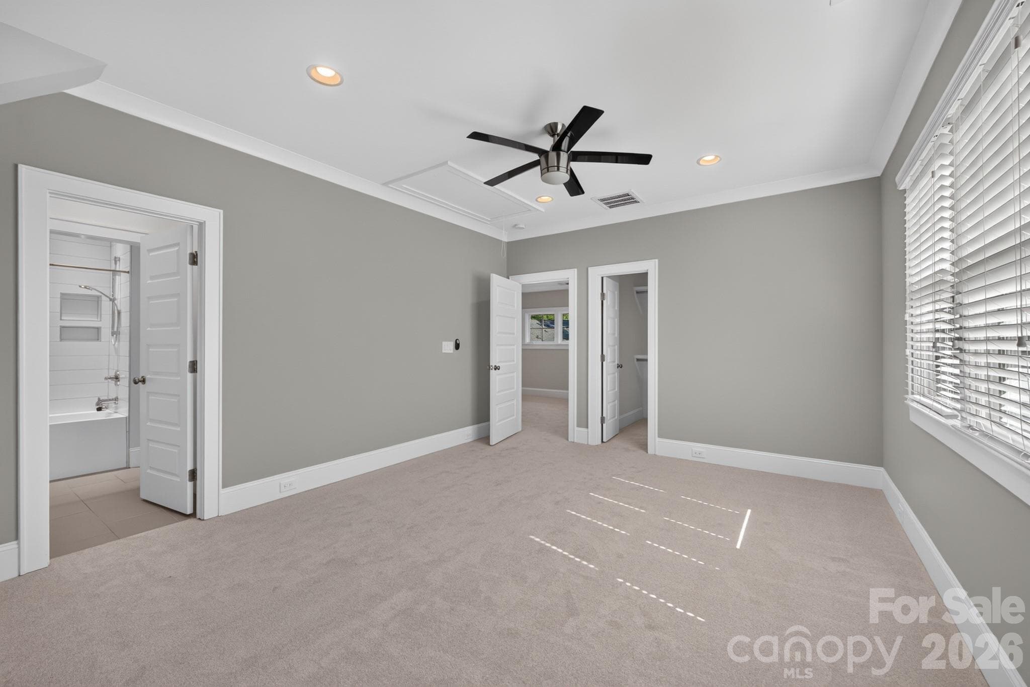 Extra Large Third Bedroom w/ a Fantastic Walk-In Closet. - 416 W Park Avenue, Charlotte