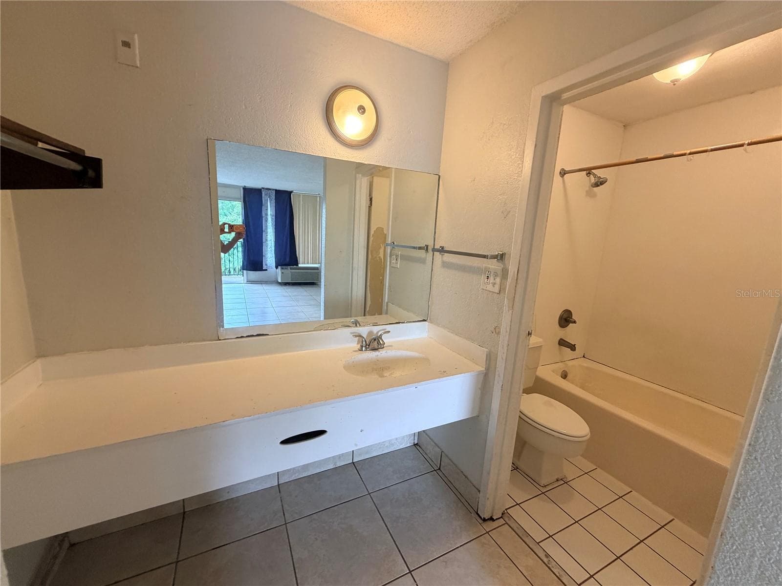 Condominium at 7900 S ORANGE BLOSSOM TRL #2053, ORLANDO, photo 7 of 14