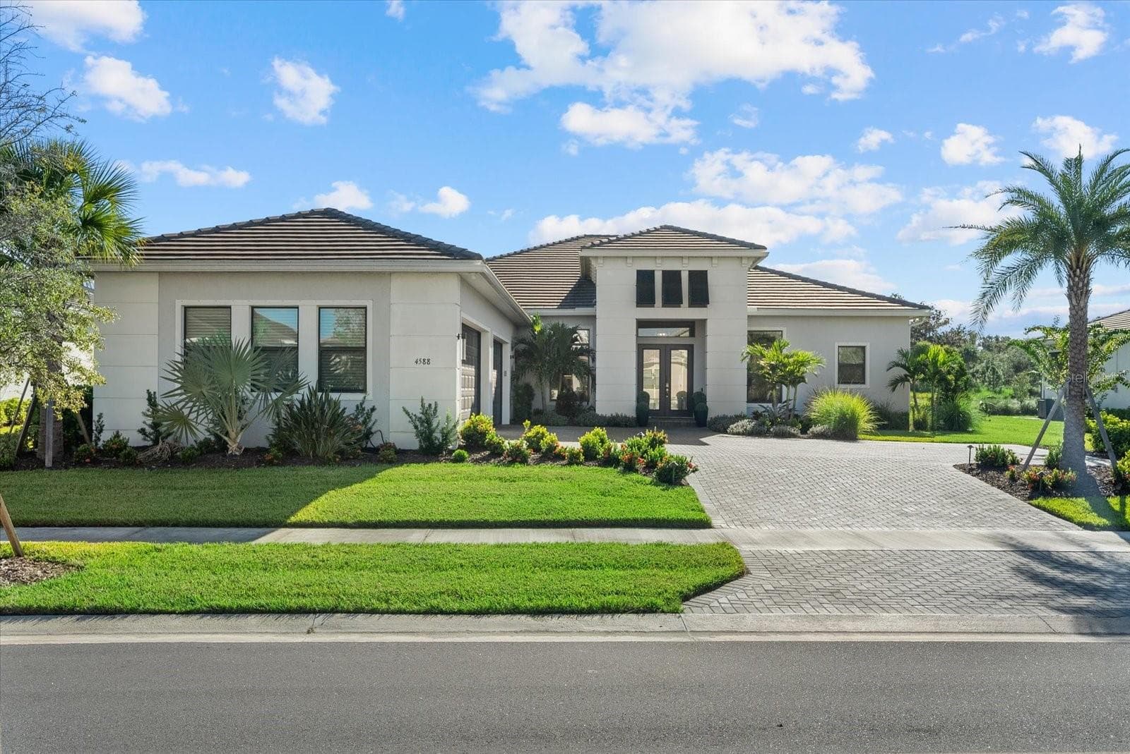 Single Family Residence at 4588 MONDRIAN CT, SARASOTA, photo 2 of 59