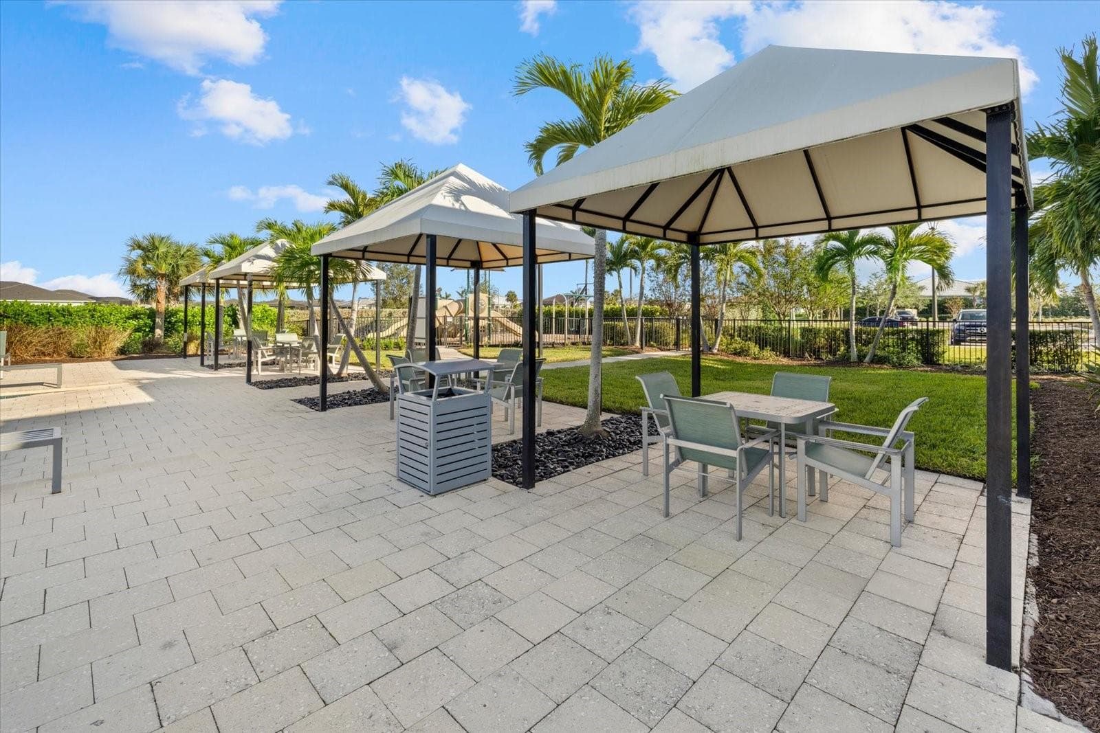 Single Family Residence at 4588 MONDRIAN CT, SARASOTA, photo 54 of 59