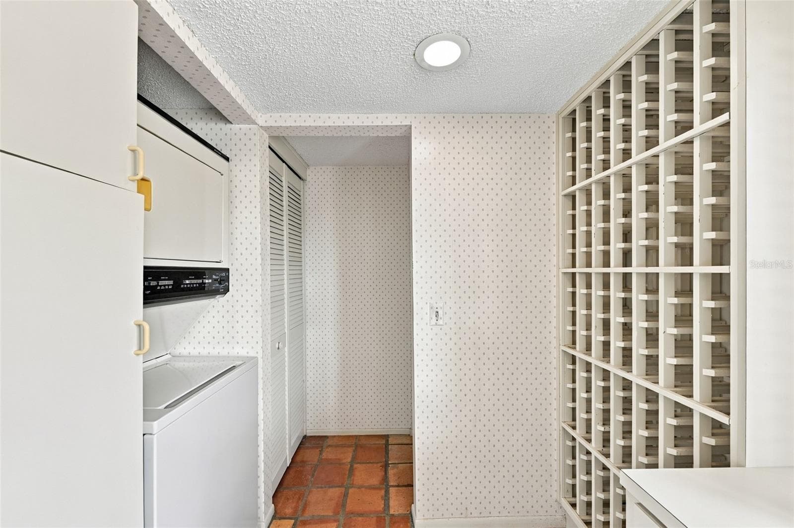 Townhouse at 535 HAVEN POINT DR, TREASURE ISLAND, photo 27 of 62