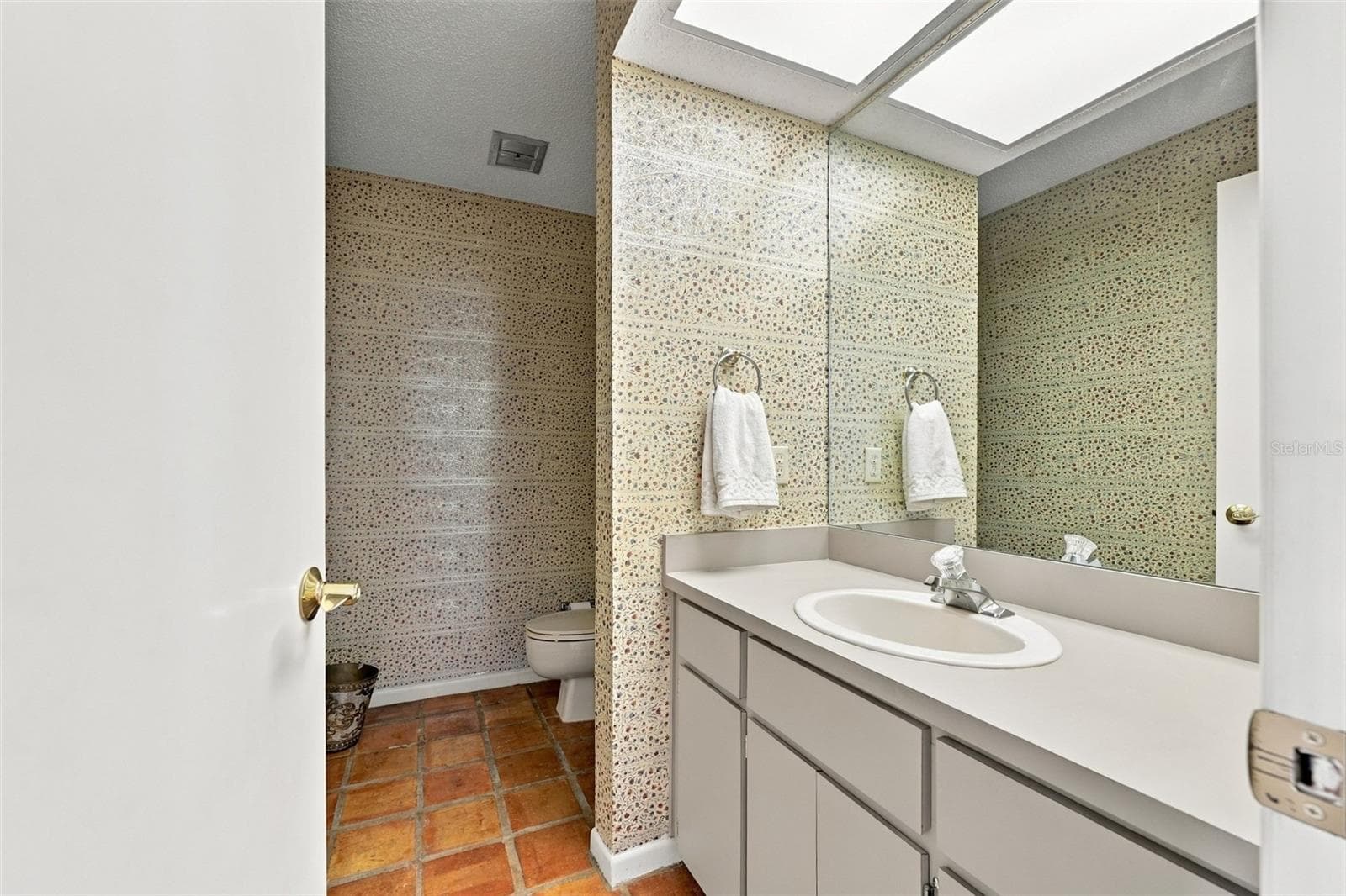 Townhouse at 535 HAVEN POINT DR, TREASURE ISLAND, photo 28 of 62