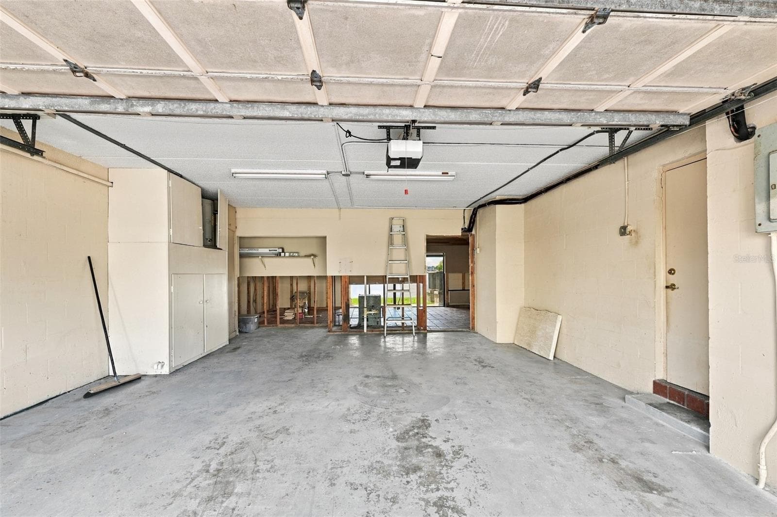 Townhouse at 535 HAVEN POINT DR, TREASURE ISLAND, photo 56 of 62