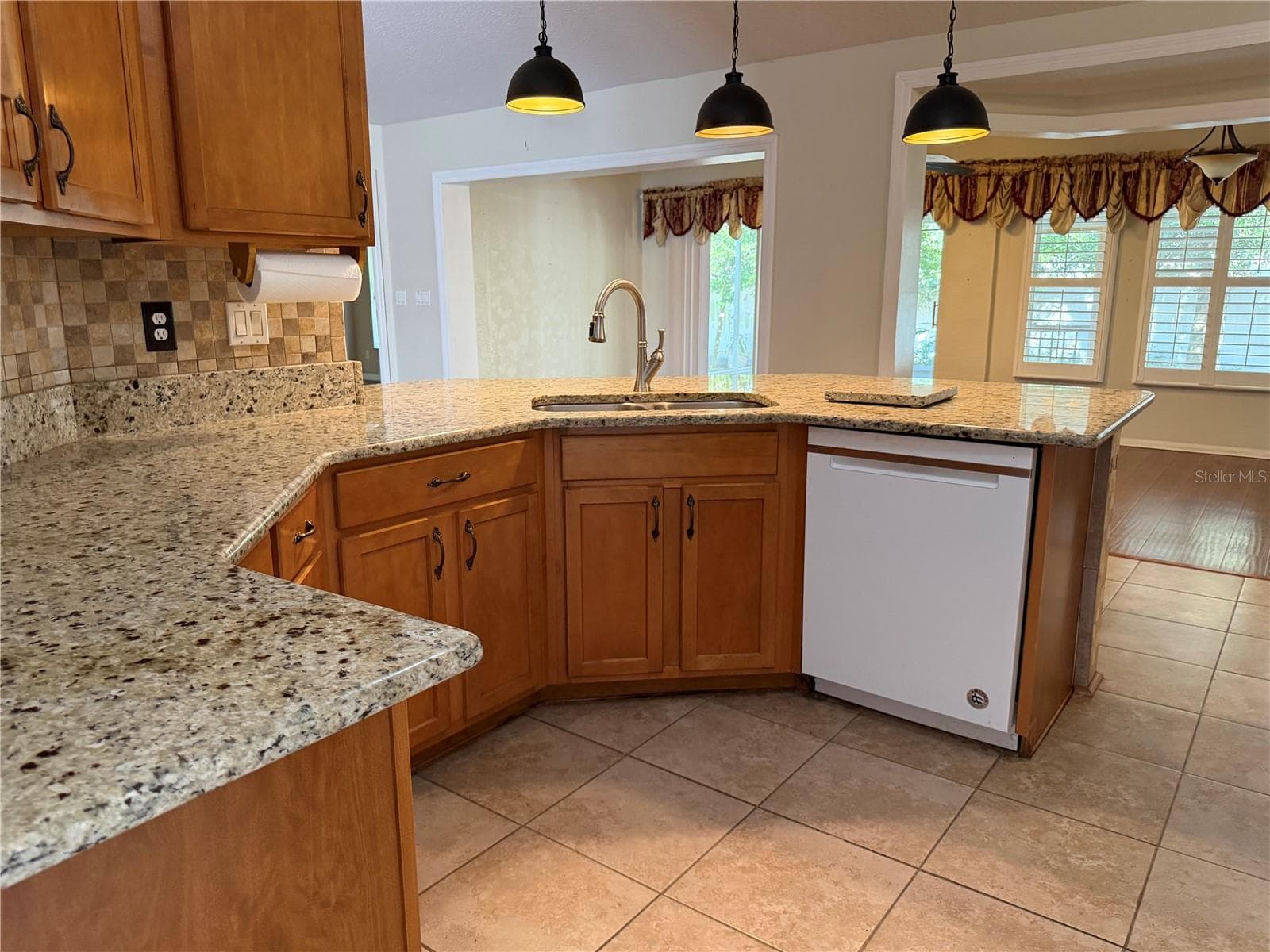 Kitchen - 8447 SW 60TH CT, OCALA