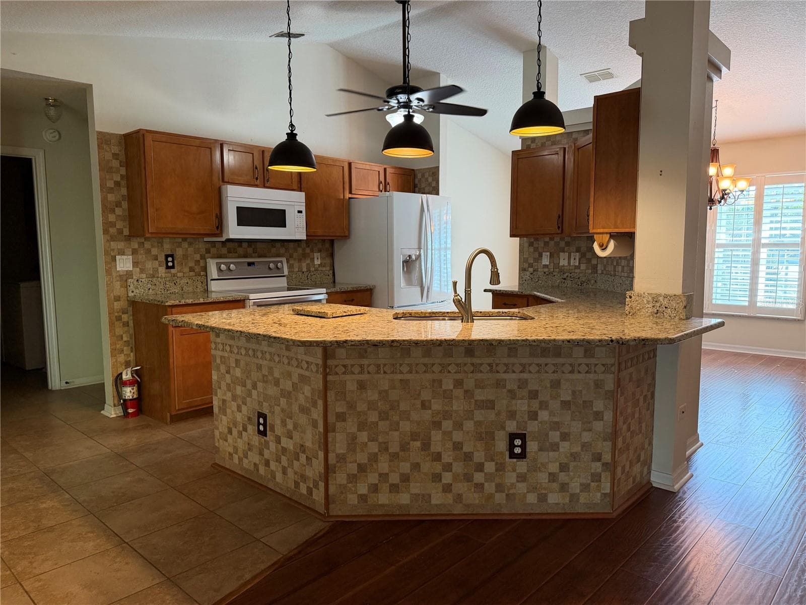 Kitchen - 8447 SW 60TH CT, OCALA