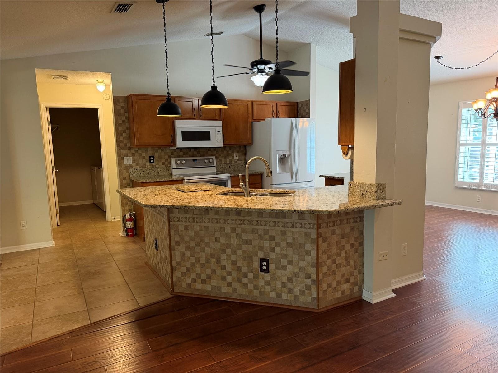 Kitchen - 8447 SW 60TH CT, OCALA