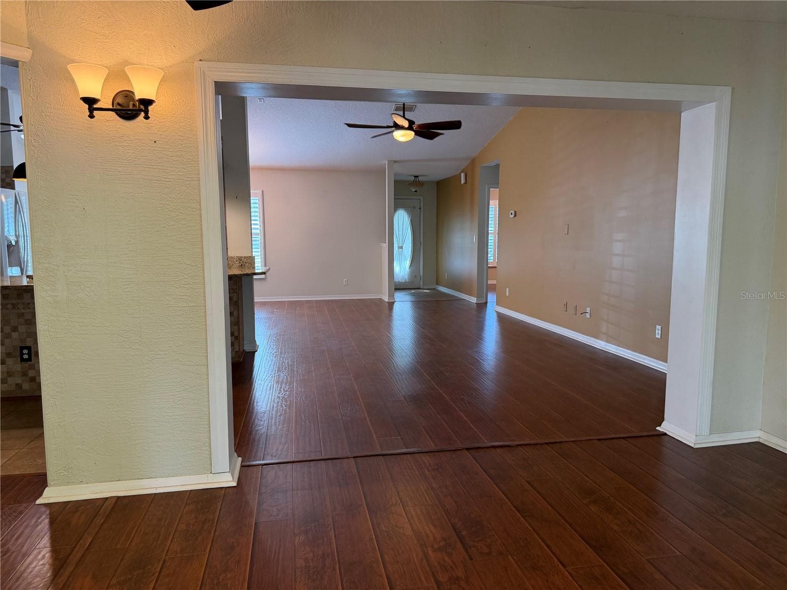 Looking towards Front Door - 8447 SW 60TH CT, OCALA