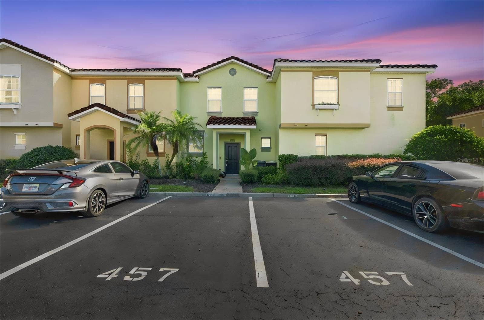 457 MADISON CIR