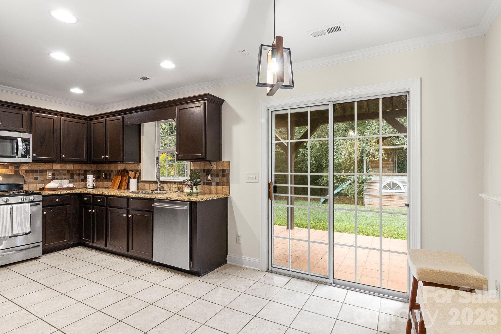 Single Family Residence at 1446 Deer Forest Drive, Fort Mill, photo 15 of 41