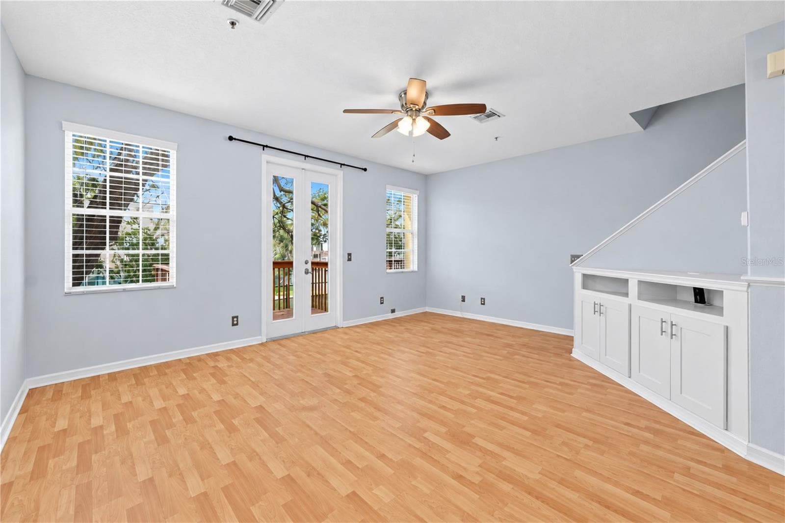 Townhouse at 3018 BAYSHORE POINTE DR, TAMPA, photo 3 of 57