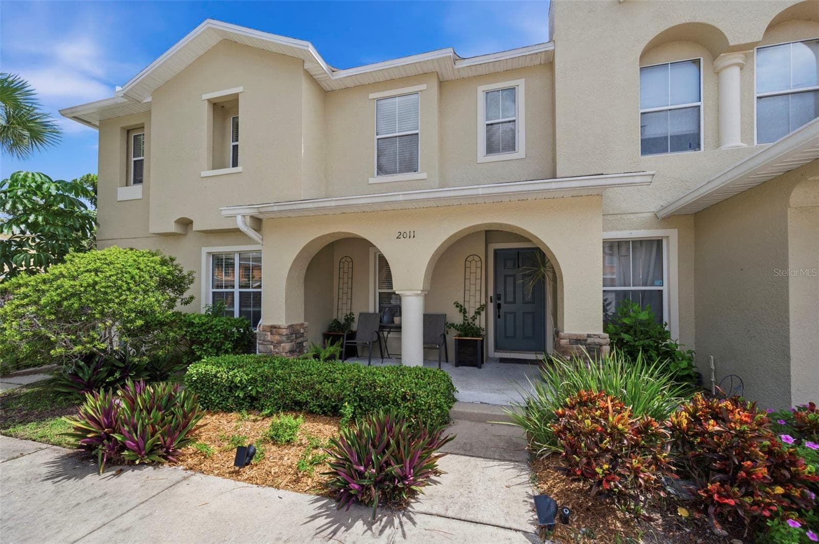 2011 SEA FRONT CT