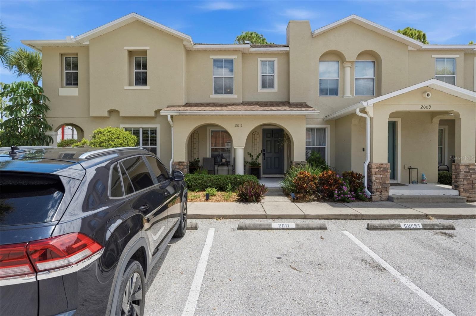 Townhouse at 2011 SEA FRONT CT, CLEARWATER, photo 5 of 58