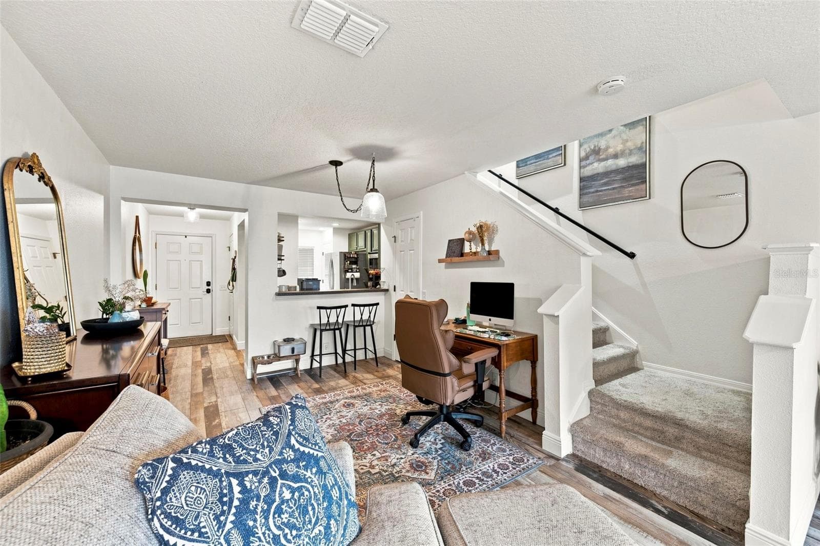 Townhouse at 2011 SEA FRONT CT, CLEARWATER, photo 16 of 58