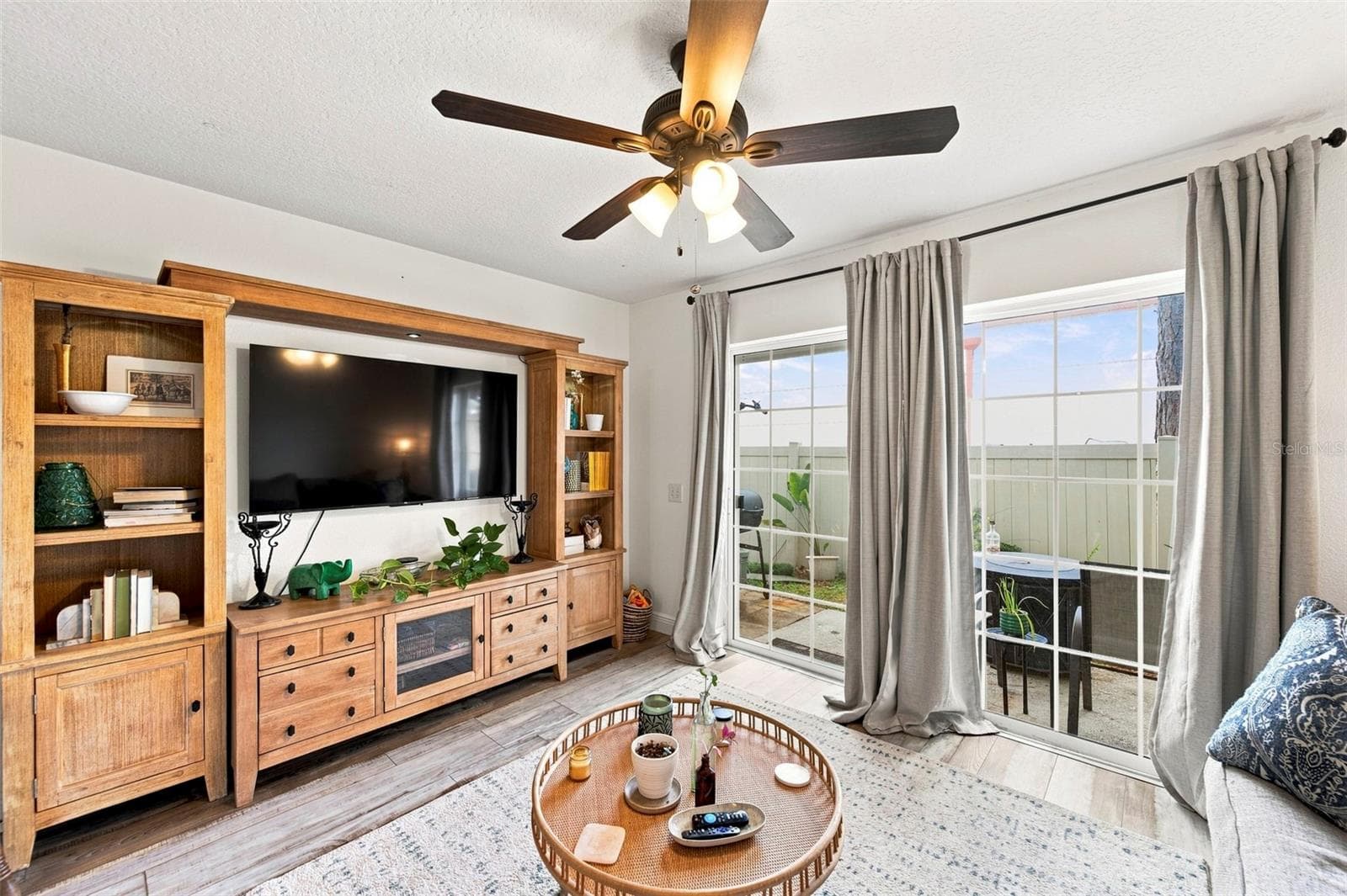 Townhouse at 2011 SEA FRONT CT, CLEARWATER, photo 17 of 58
