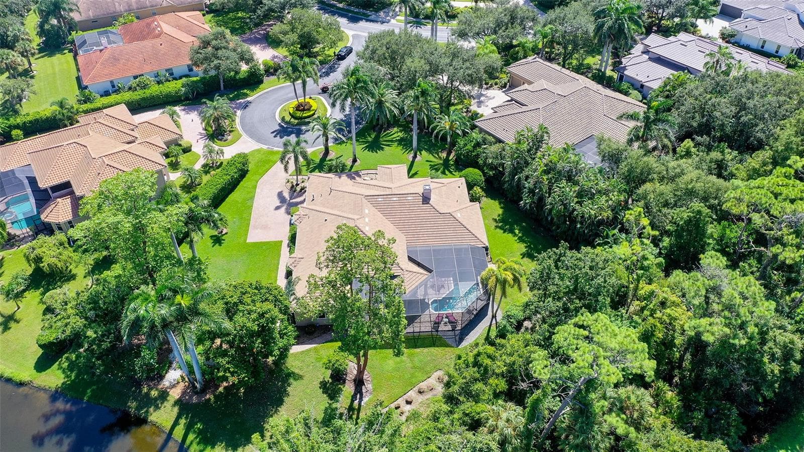 8866 in the private Estates cul-de-sac. - 8866 BLOOMFIELD BLVD, SARASOTA