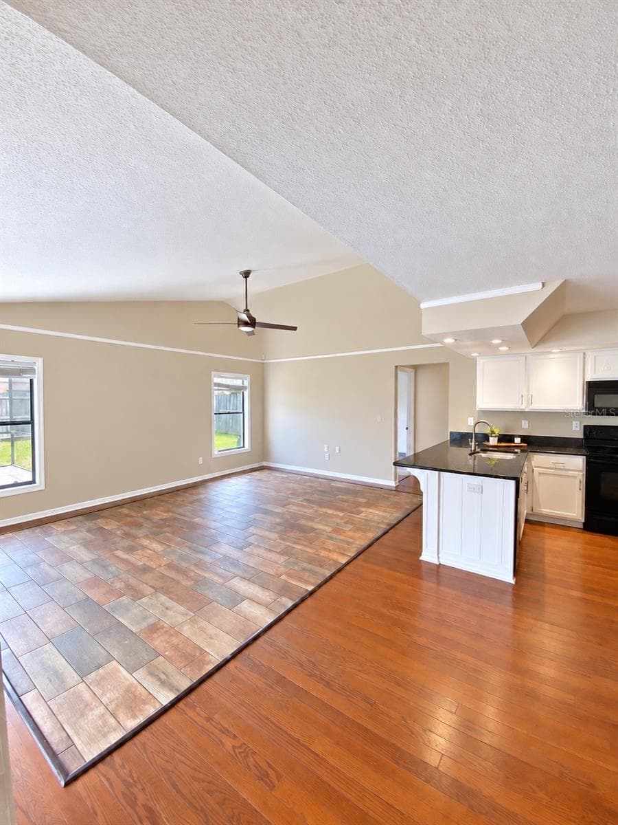 Single Family Residence at 1912 ELK SPRING DR, BRANDON, photo 17 of 44