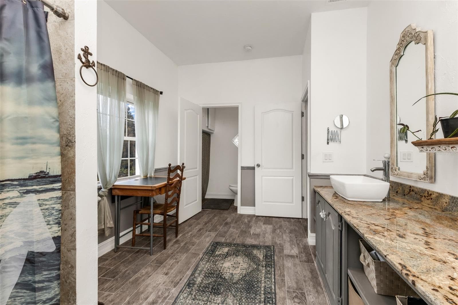 Upstairs bathroom with separate commode. - 3407 ISLAND VIEW DR, PUNTA GORDA