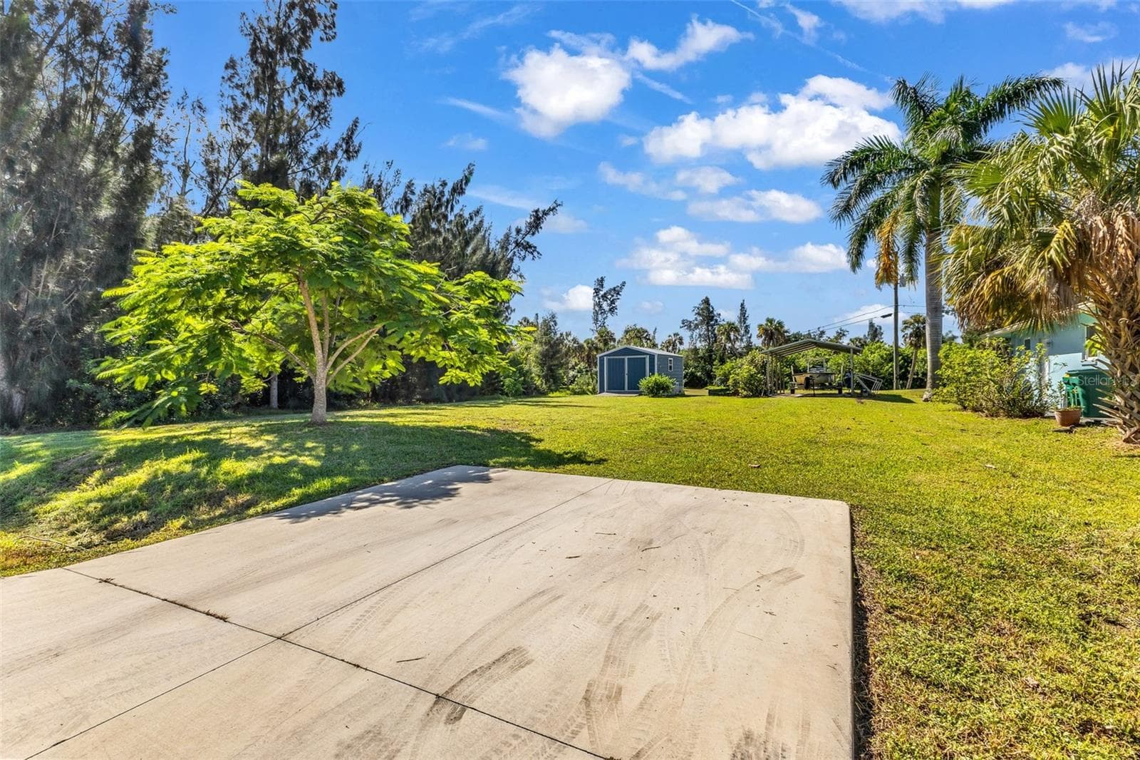 Additional parking pad on adjacent lot - 3407 ISLAND VIEW DR, PUNTA GORDA