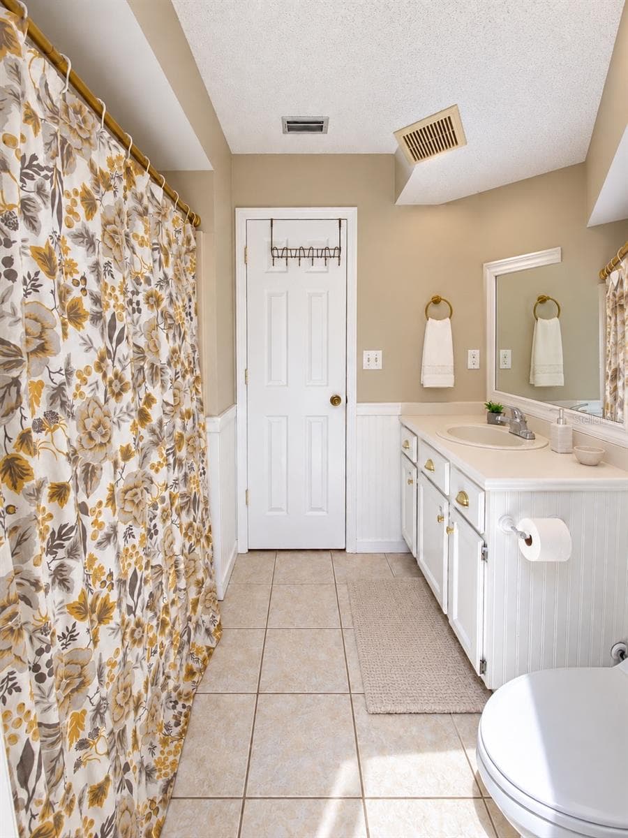 Single Family Residence at 1912 ELK SPRING DR, BRANDON, photo 32 of 44
