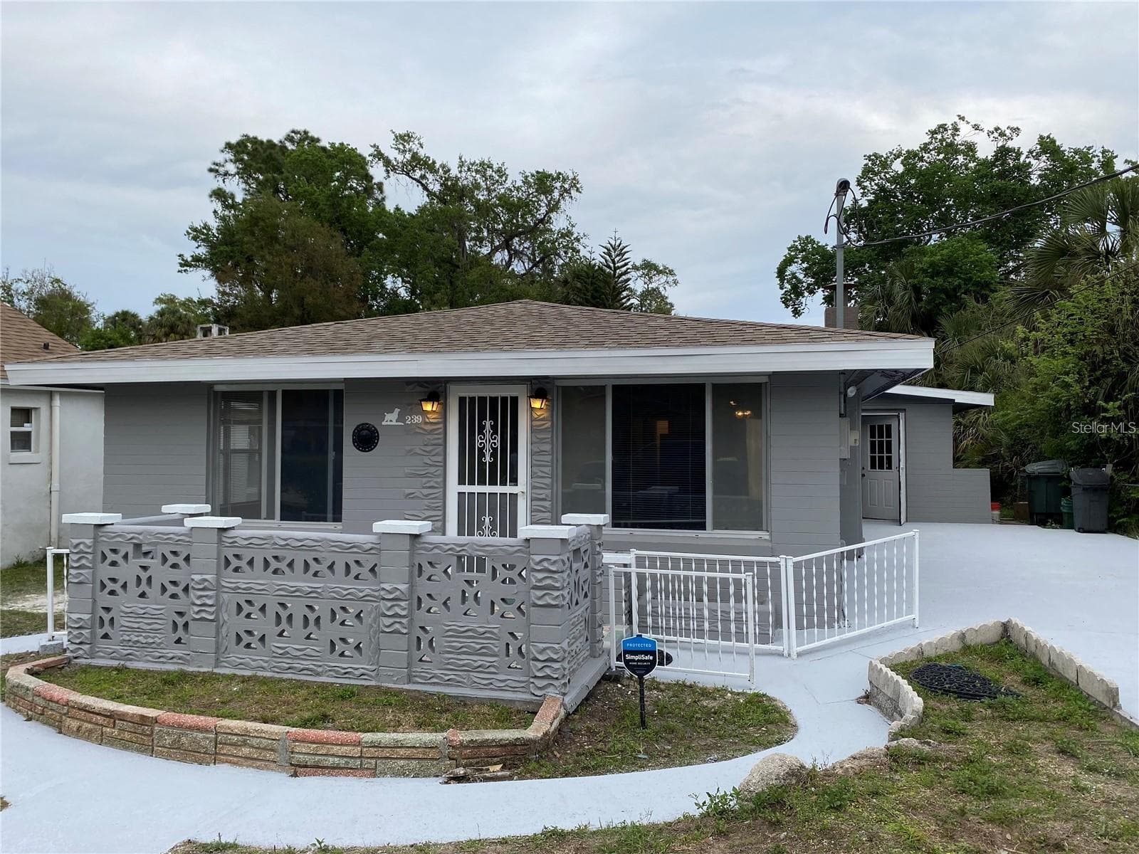 239 DESOTO ST