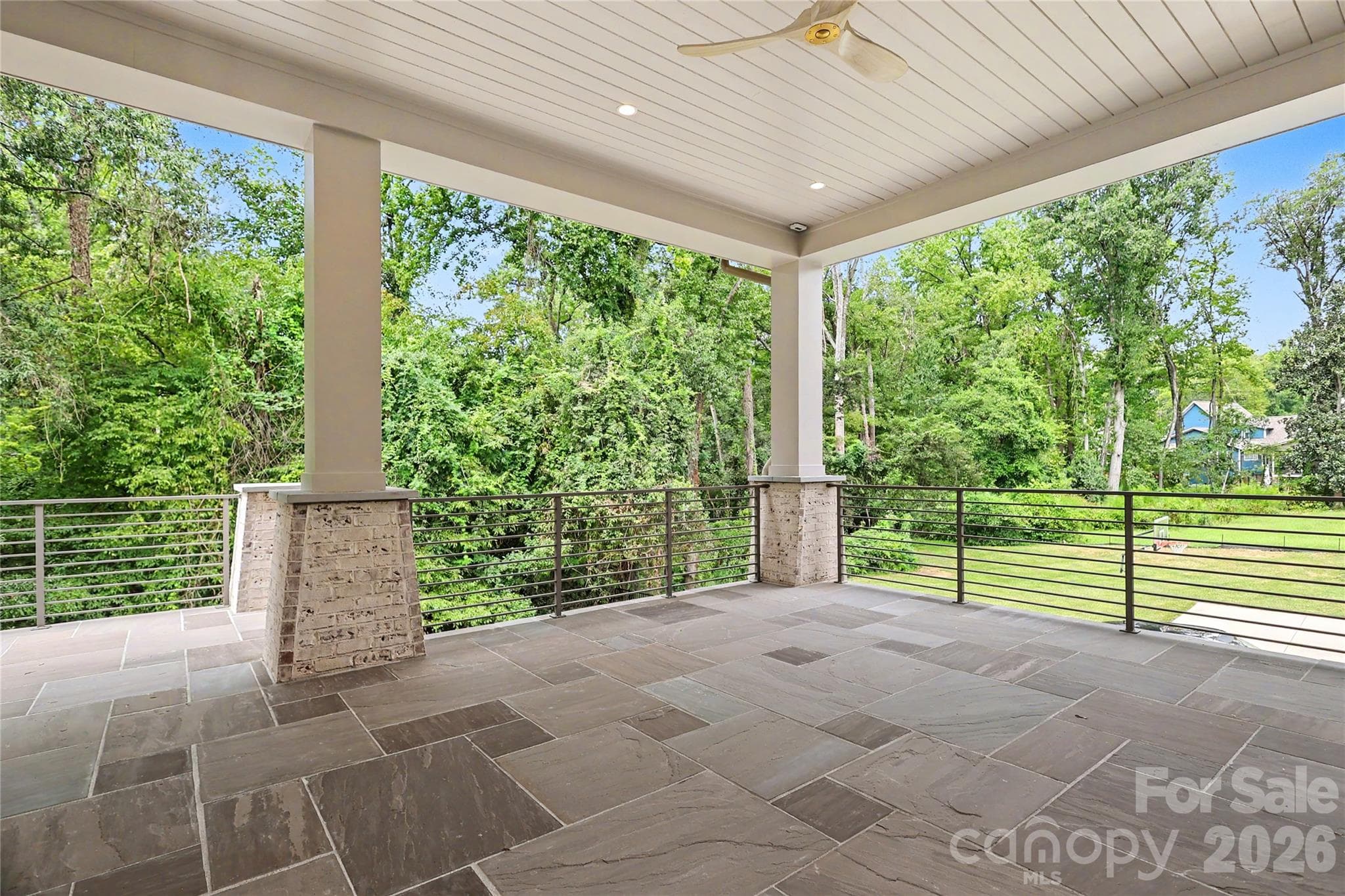 Single Family Residence at 932 Heather Lane, Charlotte, photo 15 of 41