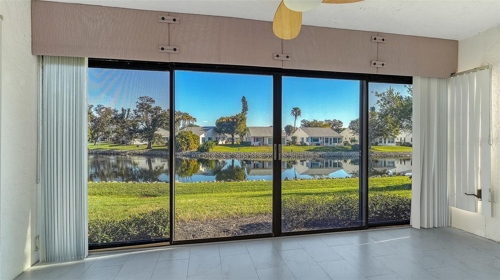 Condominium at 4868 INDEPENDENCE DR, BRADENTON, photo 8 of 72